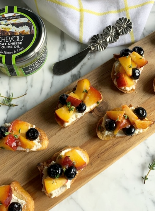 CHEVOO Peach Goat Cheese Crostini Recipe